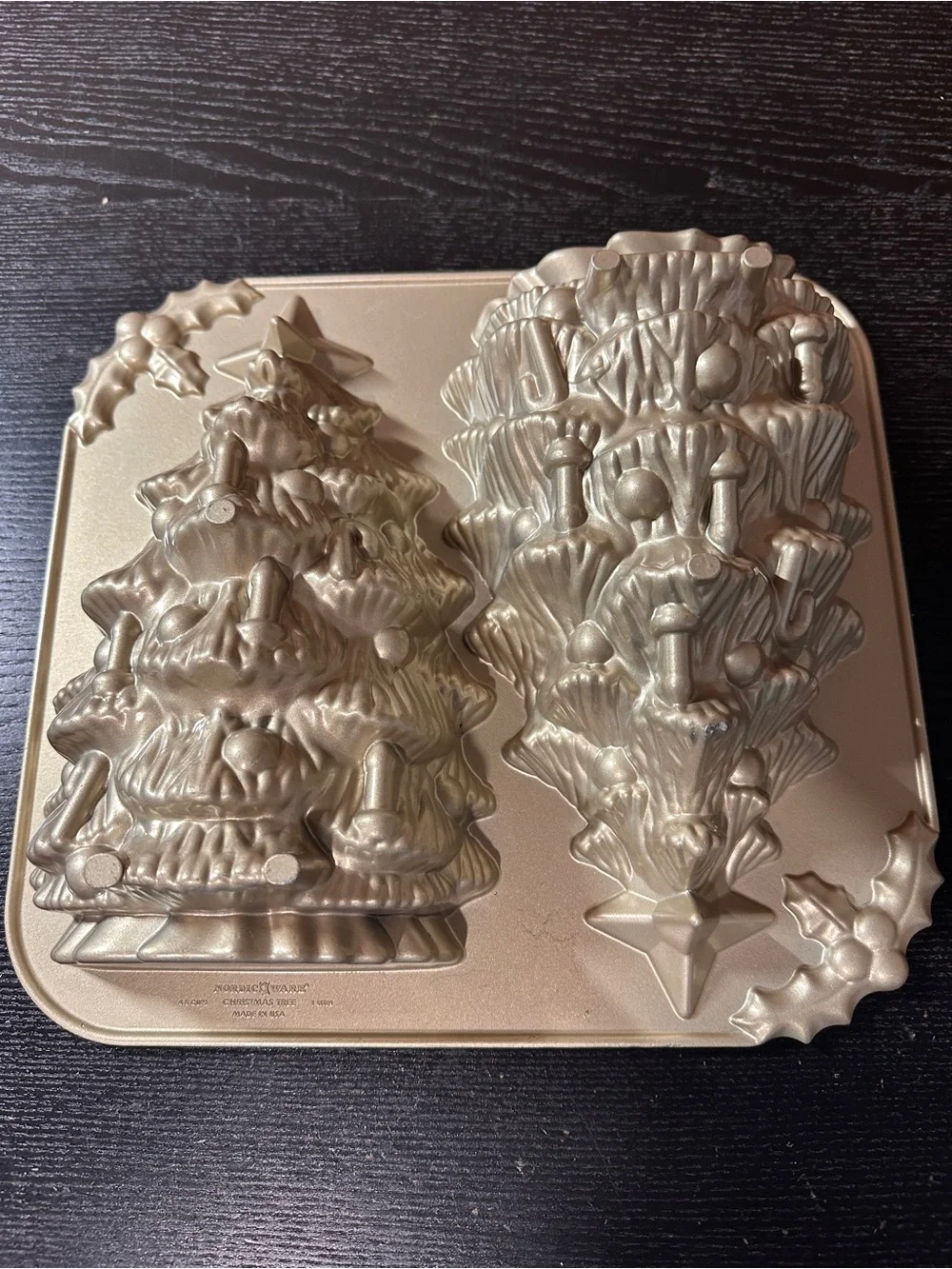 Nordic Ware 3D Holiday 10